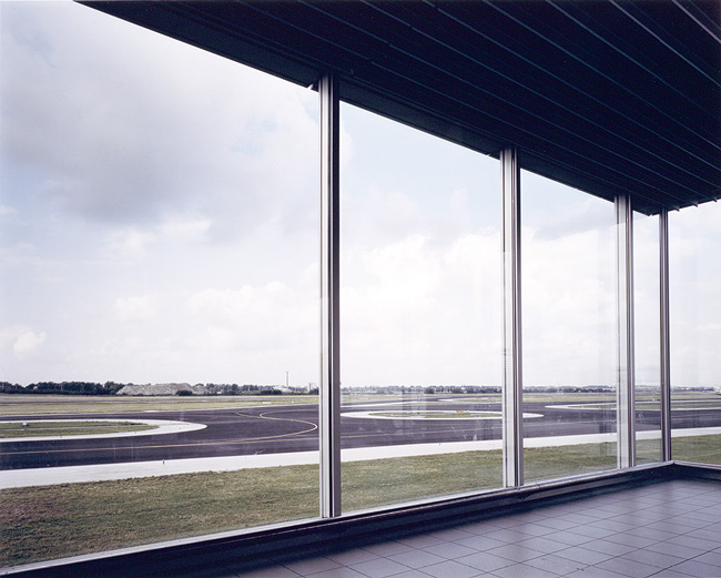 GurskyAAirport.jpg