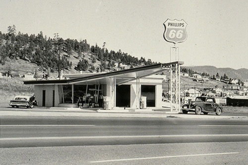 ruschaGAsstation.jpg