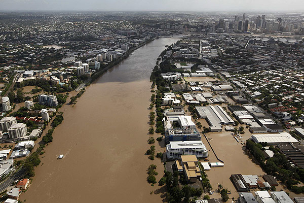 WimborneTBrisbaneRiverflood.jpg