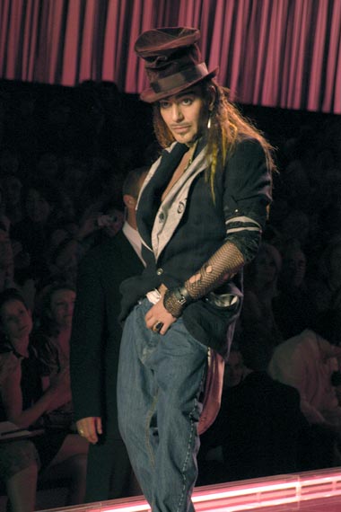 FashionGalliano.jpg