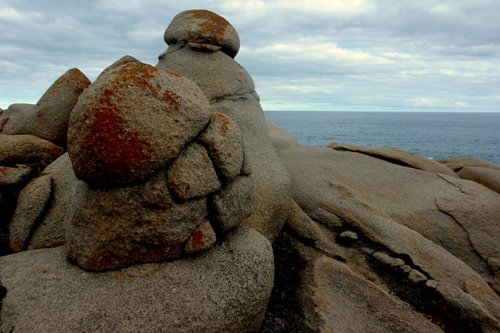 VHPortElliot rocks.jpg